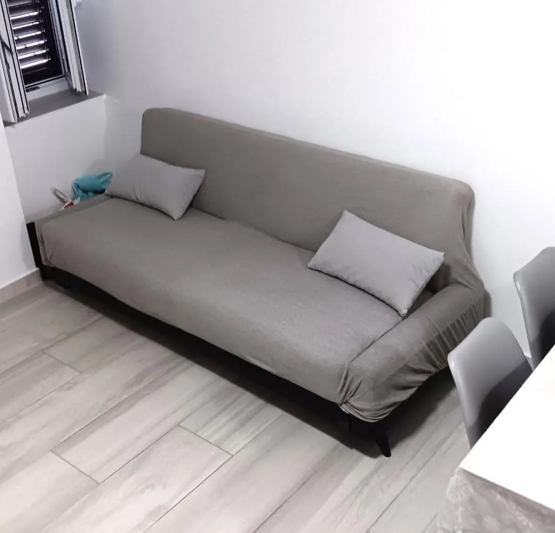 Apartment Sirovica Baska  0*, Baska (Krk)
