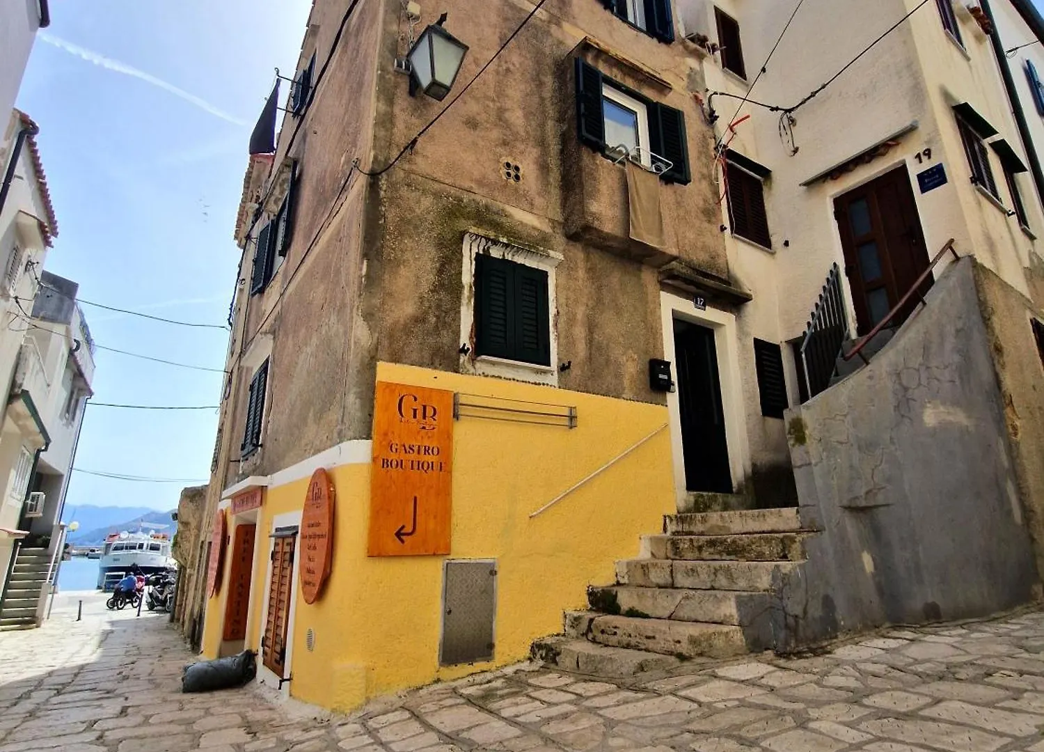 Apartment Sirovica Baska  0*, Baska (Krk) Croatia